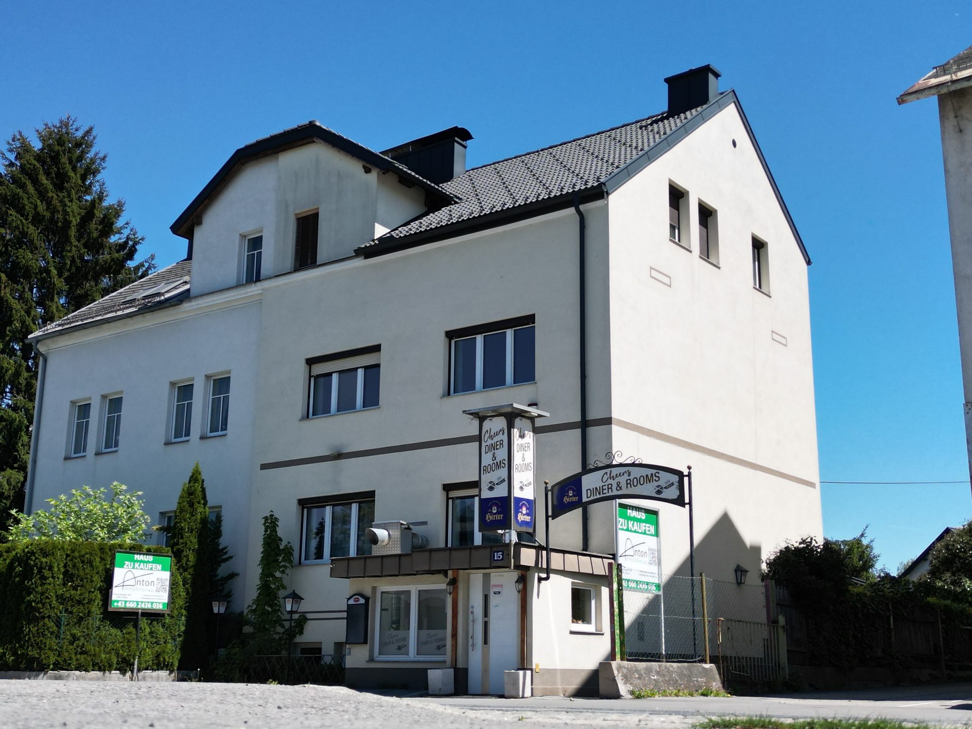 Straßenansicht