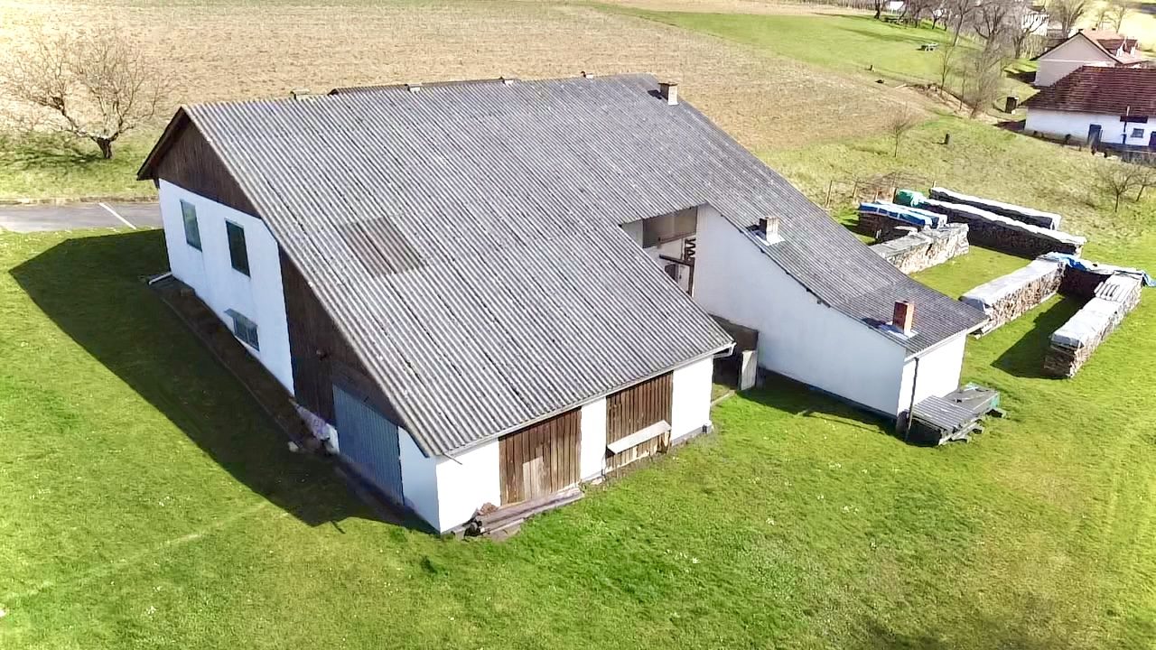 Rückansicht aus der Luft